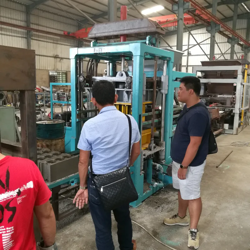 UNIK báo cáo khối lượng đặt hàng ngày càng tăng từ các nhà máy gạch Nam Mỹ vào đầu năm 2026