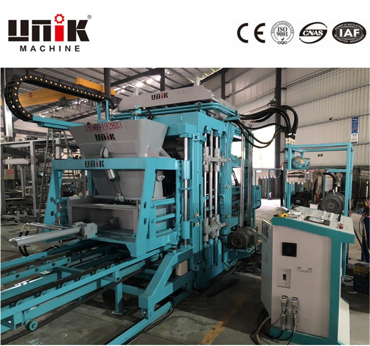 Máy gạch bê tông liên động