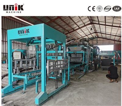 Máy làm khối rỗng hoàn toàn tự động