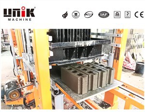 Máy sản xuất gạch