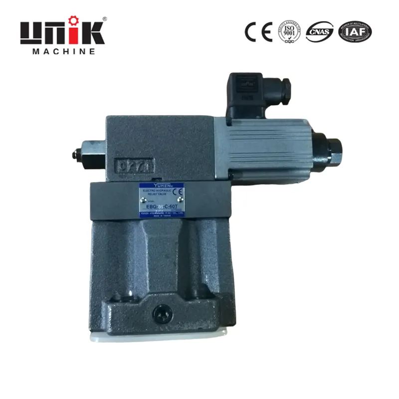 Van cứu trợ máy gạch